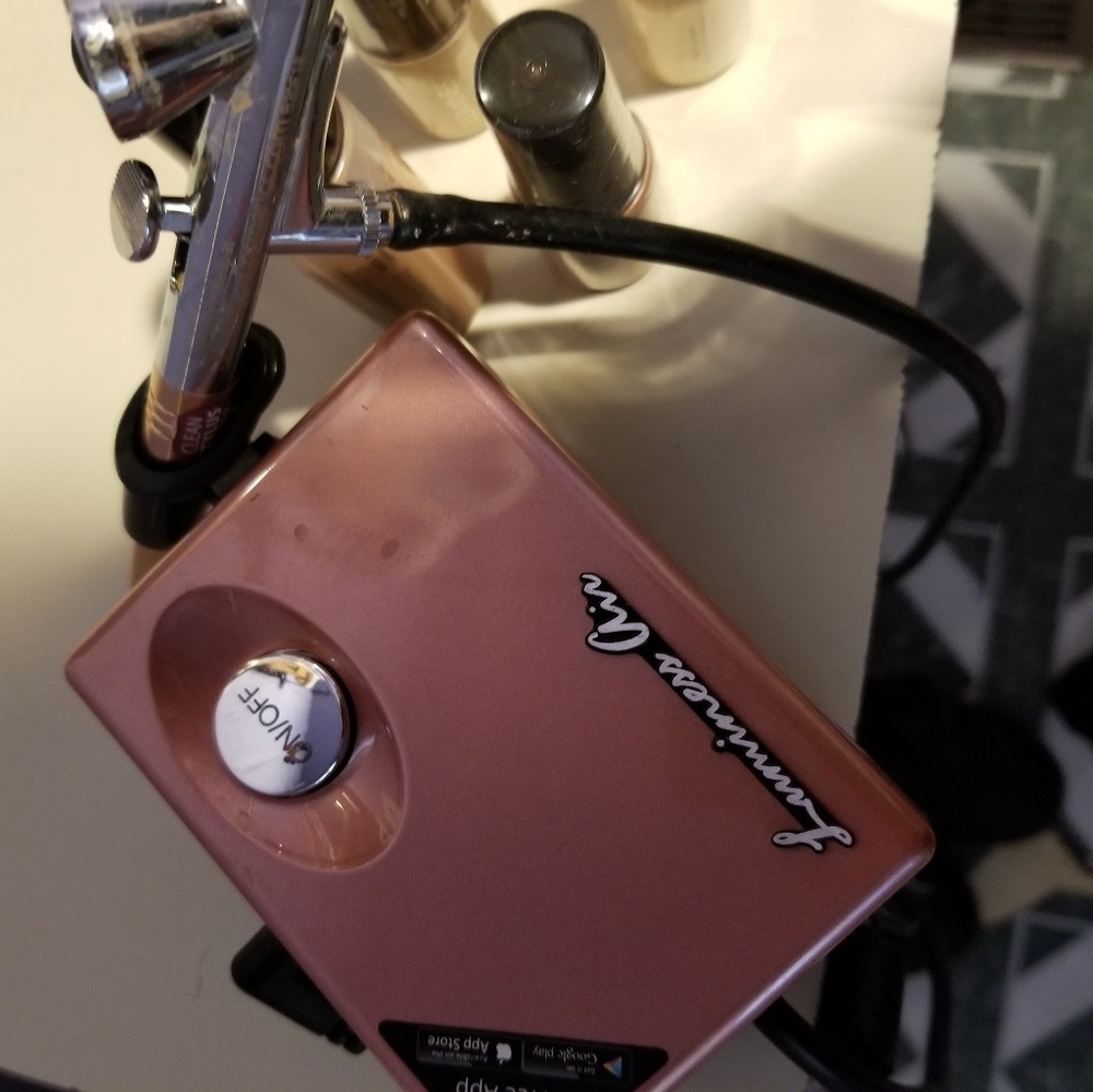 Luminess air brush with make up